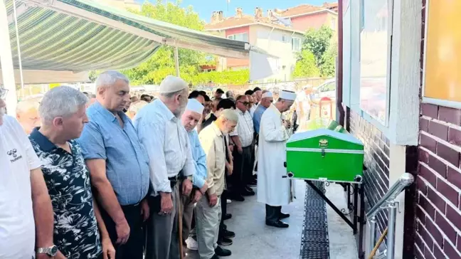 Ertuğrulgazi Mahallesi eski Muhtarı Niyazi Aydın toprağa verildi