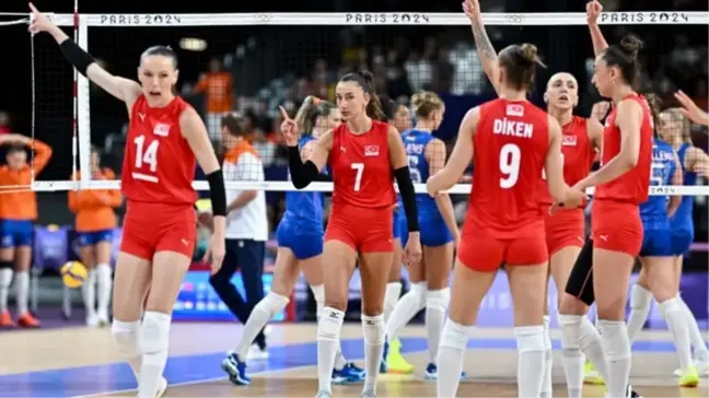 Türkiye-Çin maç dördüncü seti kim kazandı? Çin-Türkiye çeyrek final voleybol maçı dördüncü set kaç kaç bitti? Türkiye-Çin voleybol maçı son durum!