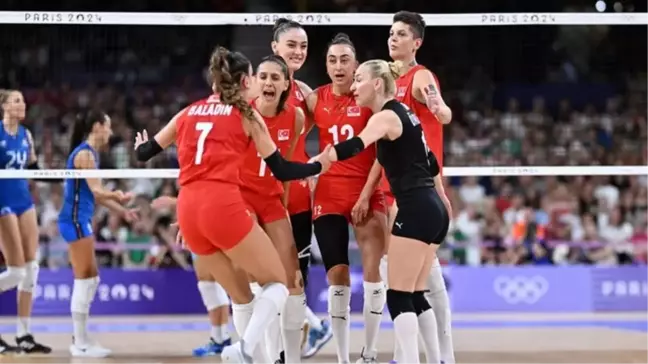 Türkiye-Çin maç ilk set kaç kaç bitti? Çin-Türkiye çeyrek final voleybol maçı bitti mi? Türkiye-Çin voleybol maçı son durum!