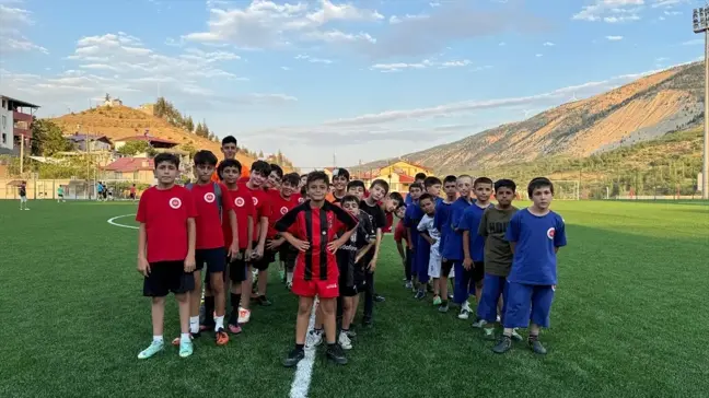 Çağlayancerit'te Yaz Kur'an Kursları Arası Futbol Turnuvası