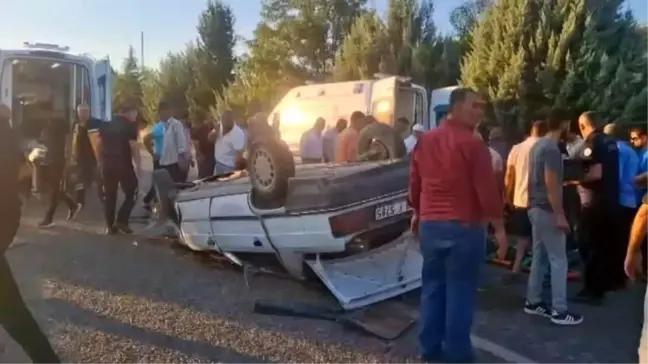 Adıyaman'da Otomobil Takla Attı: 2 Kişi Yaralandı