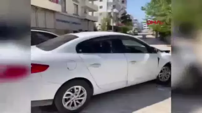 Diyarbakır'da Kafa Kafaya Çarpışan Otomobillerde 3 Kişi Yaralandı