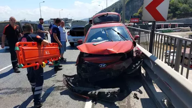 Samsun'da Meyve Kasası Kazası: 3 Kişi Yaralandı