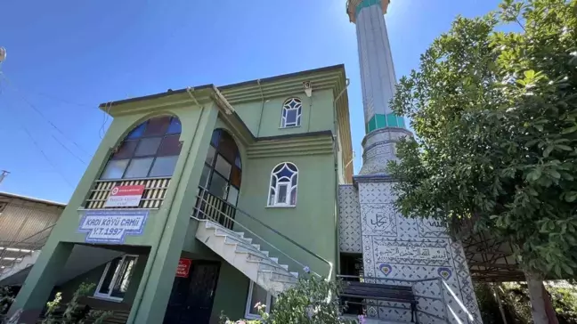 Kaynarca'da arazisine cami yapılmasına izin veren vatandaş, camiyi satılığa çıkardı