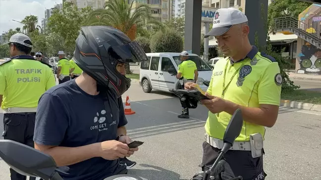 Adana'da Dronla Trafik Denetimi: İhlal Yapan Sürücülere Cezalar Verildi