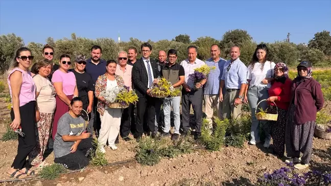 Çanakkale'de Kadın Çiftçilerin Süs Bitkisi Yetiştiriciliği Projesi Başarıyla Tamamlandı