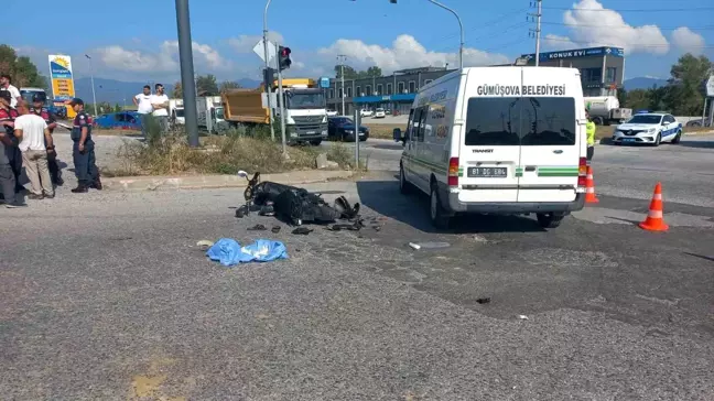 Düzce'de motosiklet hafriyat kamyonunun altına girdi: 1 ölü, 1 yaralı