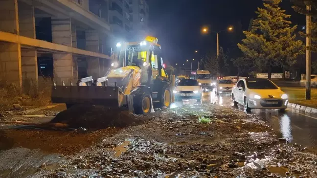 Kahramanmaraş'ta Sağanak Yağış Hayatı Olumsuz Etkiledi