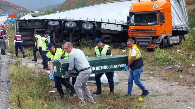 Samsun'da Tırın Karıştığı Kaza Sonucu 3 Kişi Hayatını Kaybetti