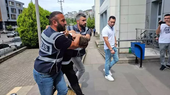 Zonguldak'ta bıçaklı kavga sonucu genç adam öldü, zanlı tutuklandı