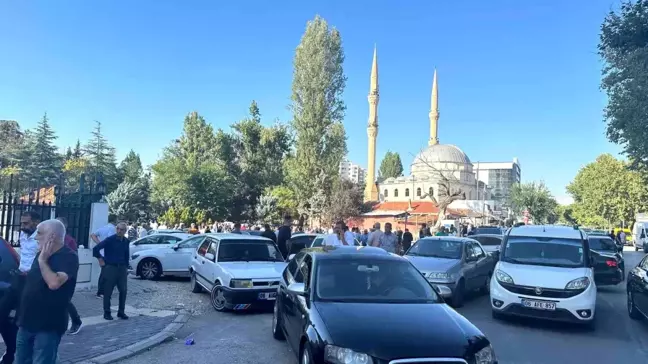 Ankara Yenimahalle Toptancı Hali'nde silahlı kavgada ölen 2 kardeş son yolculuğuna uğurlandı