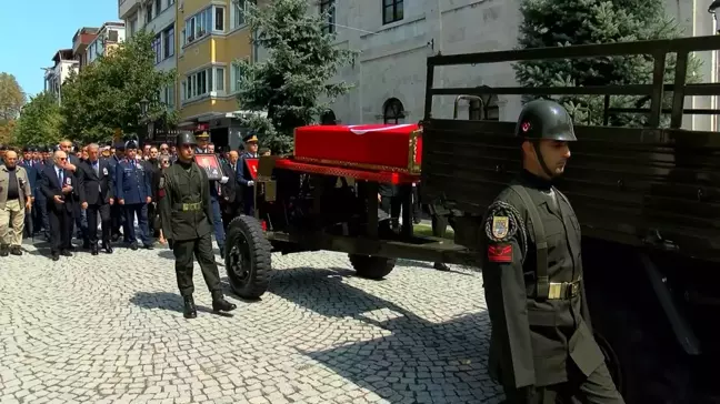 Türk Hava Kuvvetleri'nin 16'ncı komutanı emekli Orgeneral Halil Sözer son yolculuğuna uğurlandı