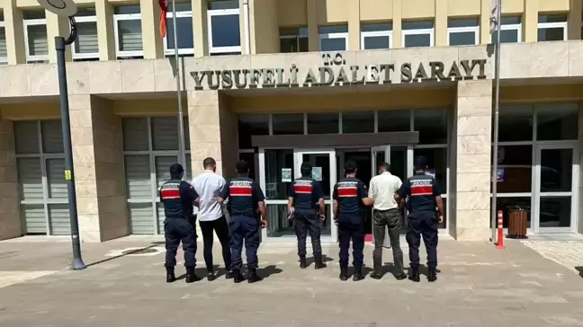 Artvin'de uyuşturucu ticareti yapan baba ve oğul tutuklandı