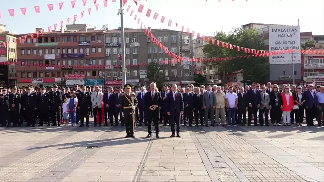 Büyük Zafer'in 102. yılı İç Anadolu'da 7 ilde törenlerle kutlandı