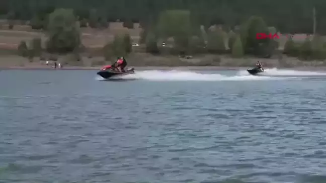 Erzurum'da Sulama Amaçlı Yapılan Gölette Jet Ski Keyfi