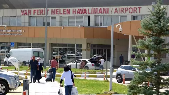 Van'da Uçak Sefer Sayıları Pandemi Öncesine Dönmüyor, Vatandaşlar Tepki Gösteriyor