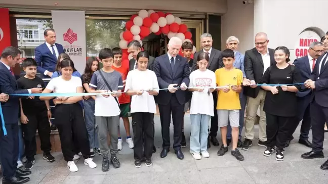 Vakıflar Genel Müdürlüğü İstanbul'da Hayır Çarşısı'nı açtı