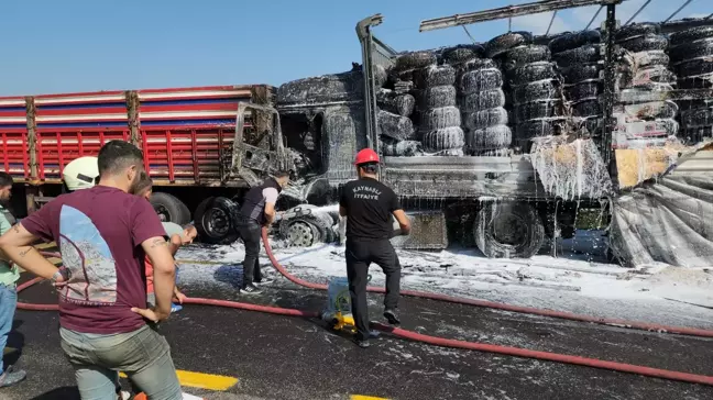 Düzce'de TIR Kazası: Boş LPG Depolu TIR Yanmaya Başladı