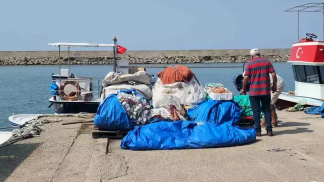 Zonguldak'ta Balıkçılar Av Yasağının Kalkmasıyla 100 Ton Palamut Avladı