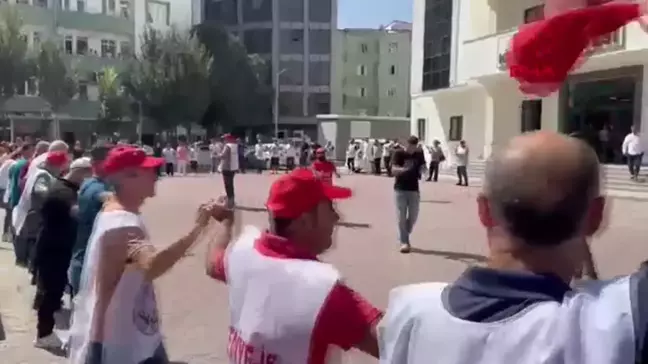 Iğdır Belediyesi İşçileri İşten Çıkarıldı, Protestolar Sürüyor