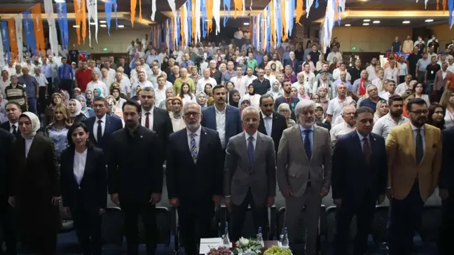 Ulaştırma ve Altyapı Bakanı Abdulkadir Uraloğlu Manisa'da AK Parti İl Danışma Meclisi Toplantısı'na Katıldı