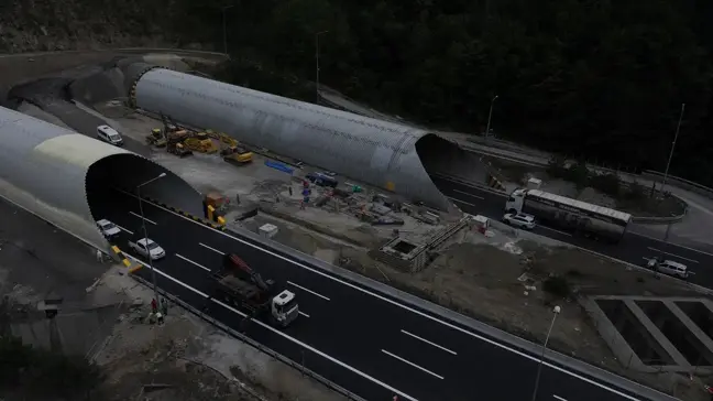 Bolu Dağı Tüneli İstanbul İstikameti Trafiğe Açıldı