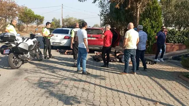 Salihli'de durdurulan otomobilde 9 göçmen yakalandı