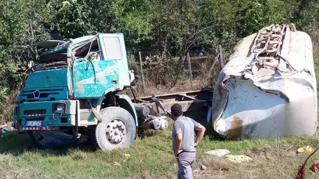 Samsun'da sulama tankerinin şarampole yuvarlanması sonucu trafik kazası