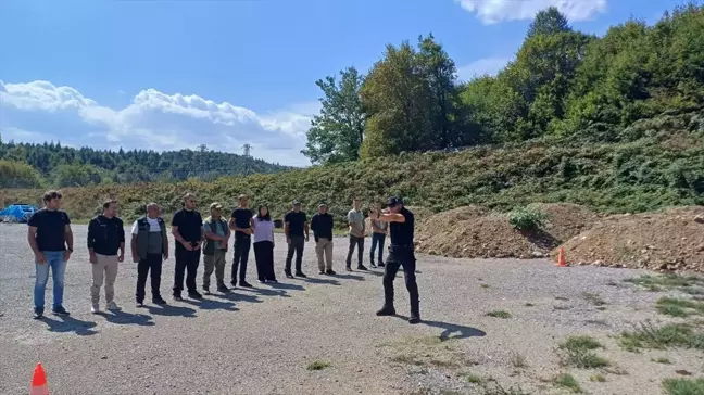 Bolu'da Doğa Koruma ve Milli Parklar Şube Müdürlüğü personeline silah kullanma ve atış eğitimi düzenlendi