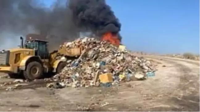 Hatay'ın Hassa ilçesinde çıkan çöp yangını söndürüldü