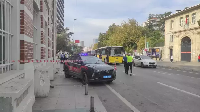 Şişli'de Polis Aracı Kaldırımda Yürüyen Kadınlara Çarptı: 1 Ölü, 1 Ağır Yaralı