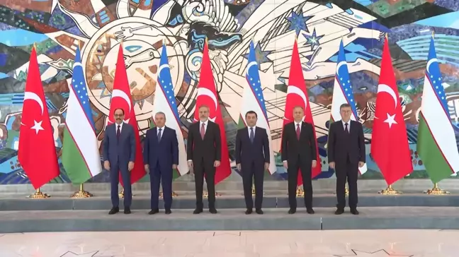 Türk Yetkililer Taşkent'te Üçlü Toplantı Gerçekleştirdi