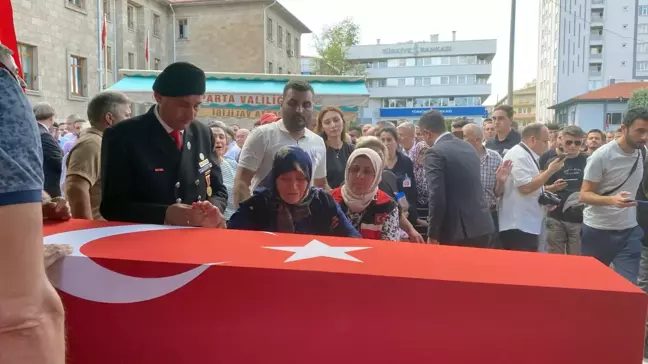 Şehit Piyade Uzman Çavuş Onur Çapan, Isparta'da Son Yolculuğuna Uğurlandı