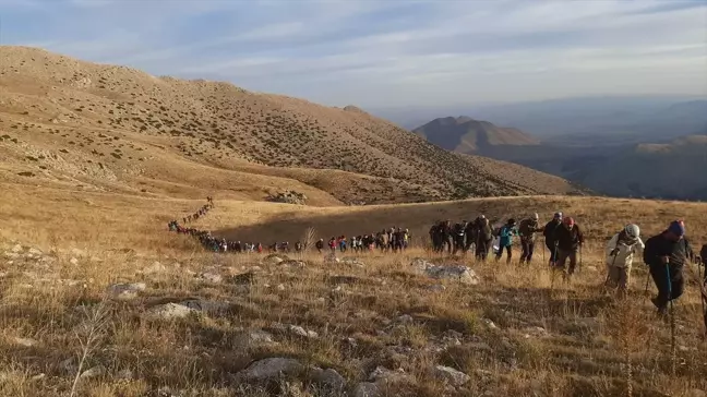 9. Ulusal Tomarza Beydağı Zirve Tırmanışı Etkinliği Gerçekleştirildi