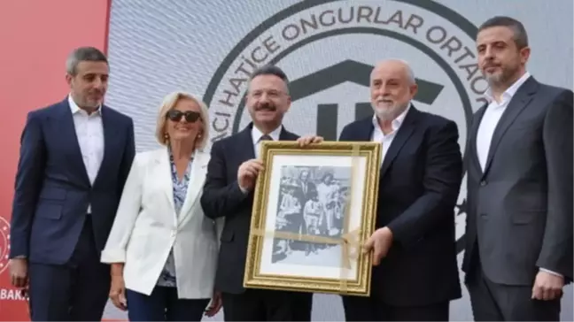 Eskişehir'de Hacı Hatice Ongurlar Ortaokulu Törenle Açıldı