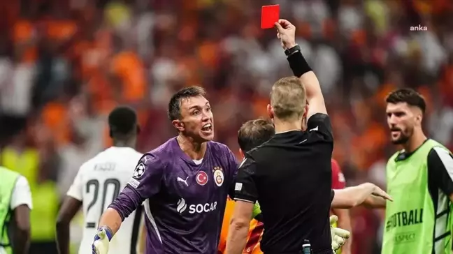 Fernando Muslera'ya Avrupa Ligi'nde 3 Maç Cezası