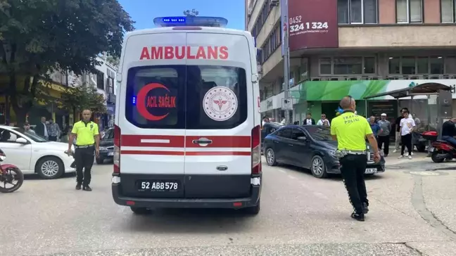 Dede Torun Trafik Polisiyle Tartıştı, Polis Yaralandı