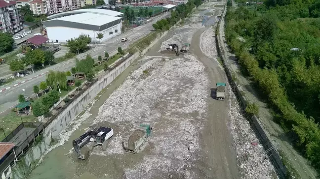 Sinop'ta Dere Yatakları Temizleniyor