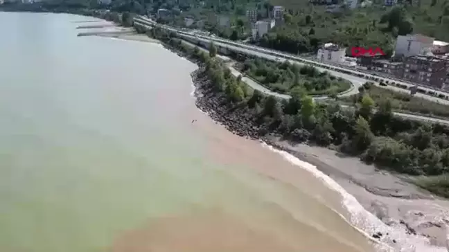 Trabzon'da Sağanak Yağış Sonrası Derelerde Taşkın, Kayıp Engelli Aranıyor