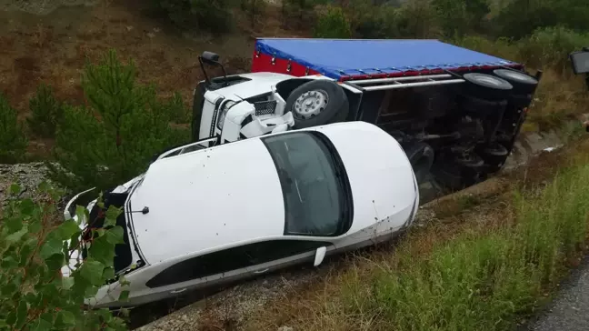 Bolu'da Yağmur Nedeniyle Zincirleme Kaza: 2 Yaralı