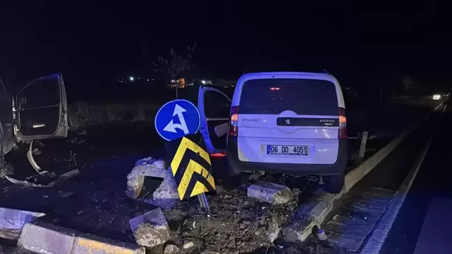 Adıyaman'da Trafik Kazası: 3 Yaralı