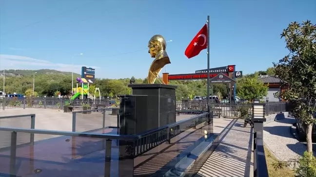 Sarıgerme'de Şehit Eren Bülbül Meydanı Açıldı