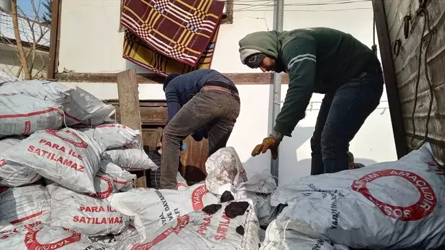 Beypazarı'nda Dar Gelirli Ailelere Kömür Dağıtımına Başlandı