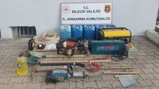 Bilecik'te Kaçak Kazı Yapan 3 Şüpheli Gözaltına Alındı