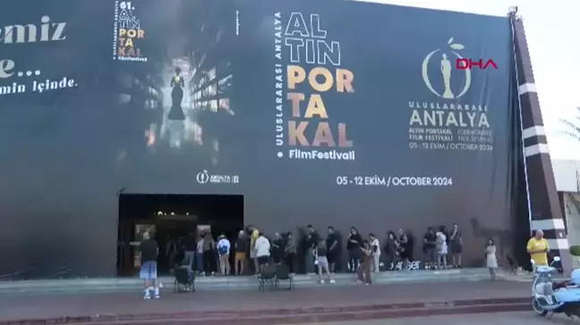 61. Uluslararası Antalya Altın Portakal Film Festivali'nde Biletler Gitti