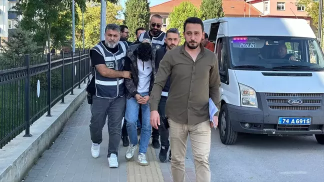 Bartın'da Telefonla Dolandırıcılık Operasyonu: 5 Gözaltı