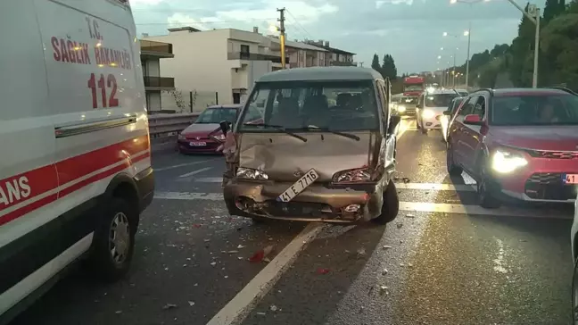 Fren Arızası Sonucu Trafik Kazası: 4 Araç Zarar Gördü