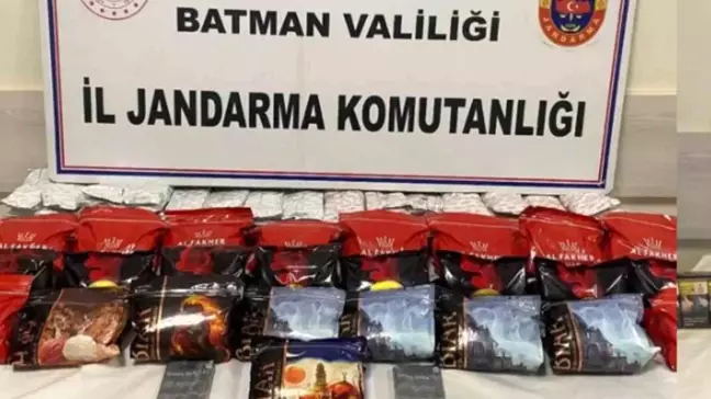 Batman'da Durdurulan Araçlarda Kaçak Ürünler Ele Geçirildi