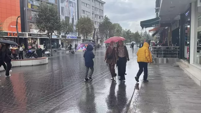 Bolu'da Etkili Sağanak Yağış