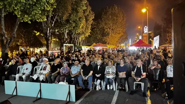 Sakarya'da Gazze İçin Dayanışma Nöbeti Tutuluyor